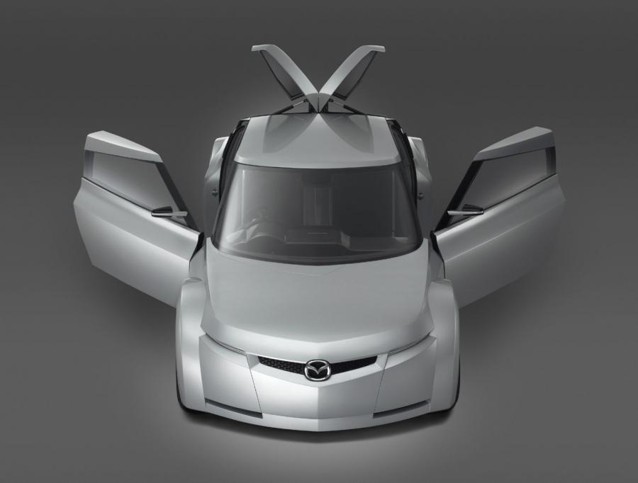  Mazda Kusabi 2003 года  (фото 8 из 12)